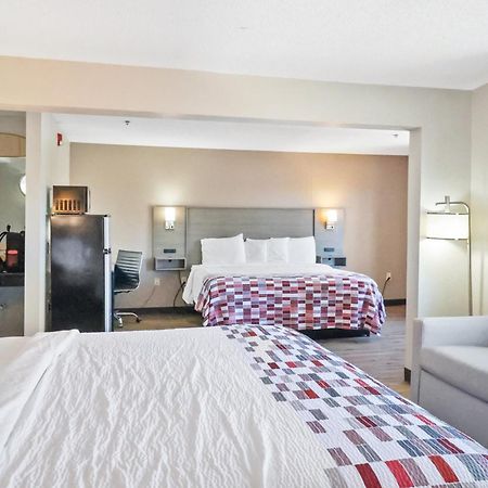 Red Roof Inn & Suites Fayetteville-Fort Bragg Esterno foto