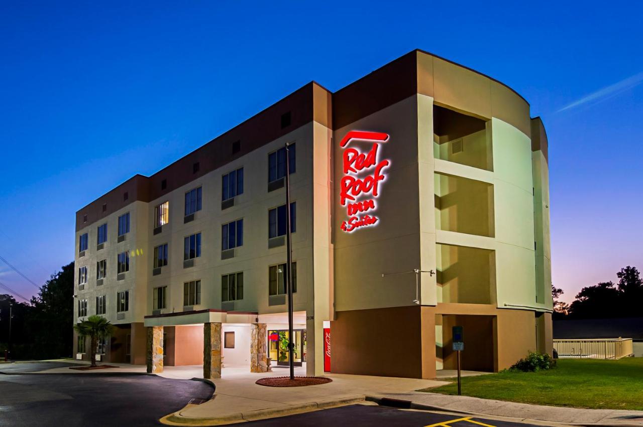 Red Roof Inn & Suites Fayetteville-Fort Bragg Esterno foto